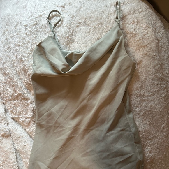 Urban Outfitters Dresses & Skirts - URBAN OUTFITTERS GREEN COWl NECK DRESS